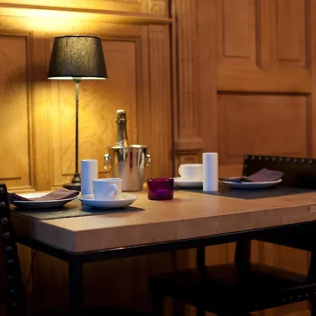Bed & Breakfast Charming 4*