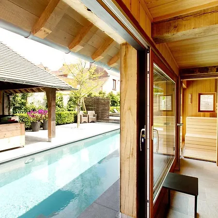 Charming Bed & Breakfast 4*